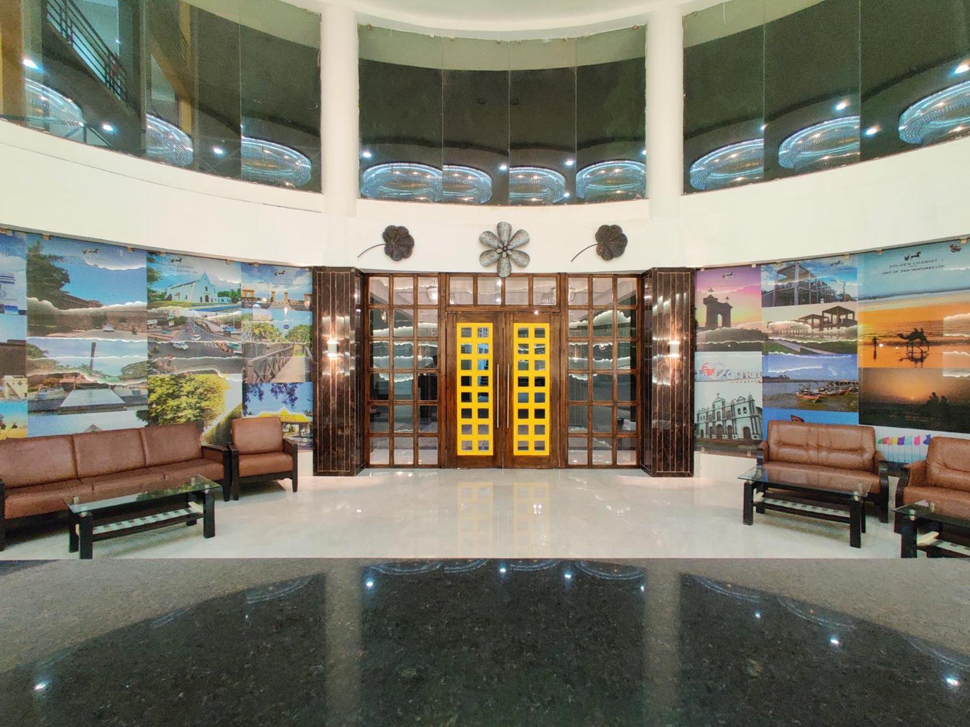 Golden Chariot Hotel Даман Екстер'єр фото