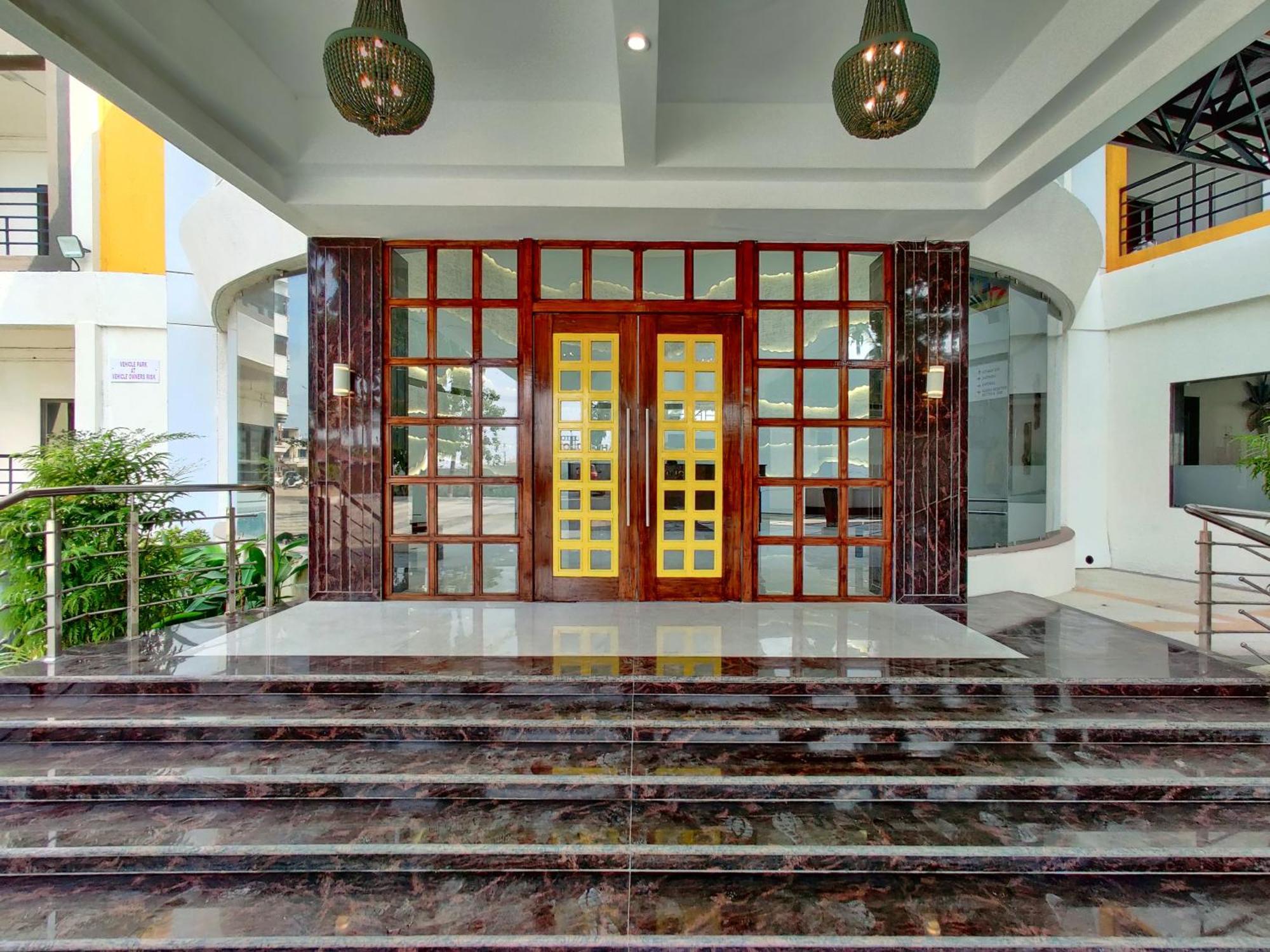 Golden Chariot Hotel Даман Екстер'єр фото