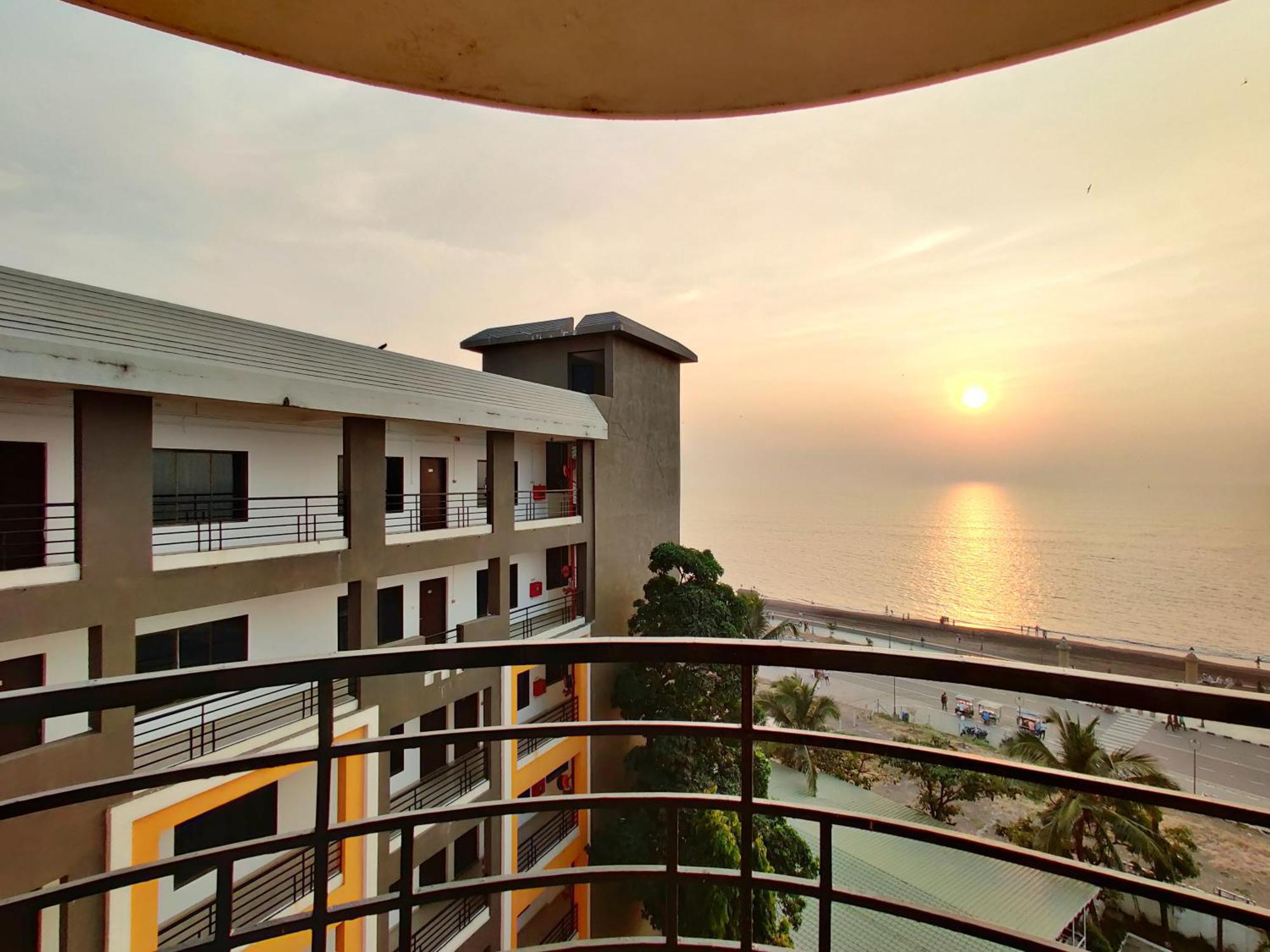 Golden Chariot Hotel Даман Екстер'єр фото