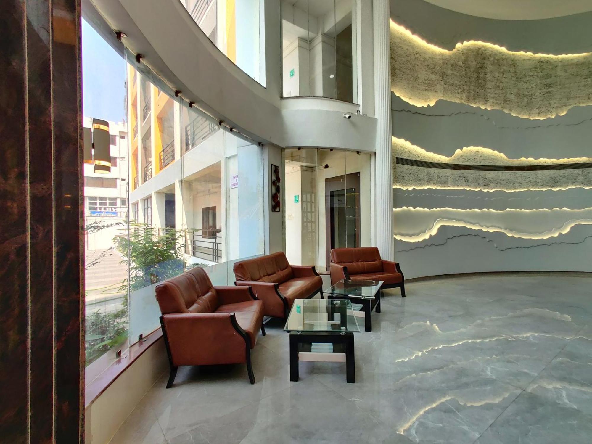 Golden Chariot Hotel Даман Екстер'єр фото